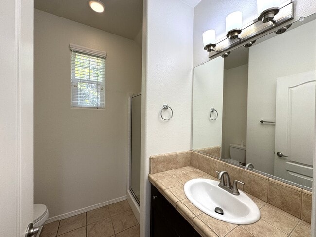 Building Photo - 4060 Trenton Ave