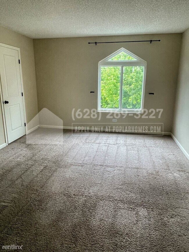 Building Photo - 1 br, 1 bath Condo - 3337 S Monaco Pkwy Un...
