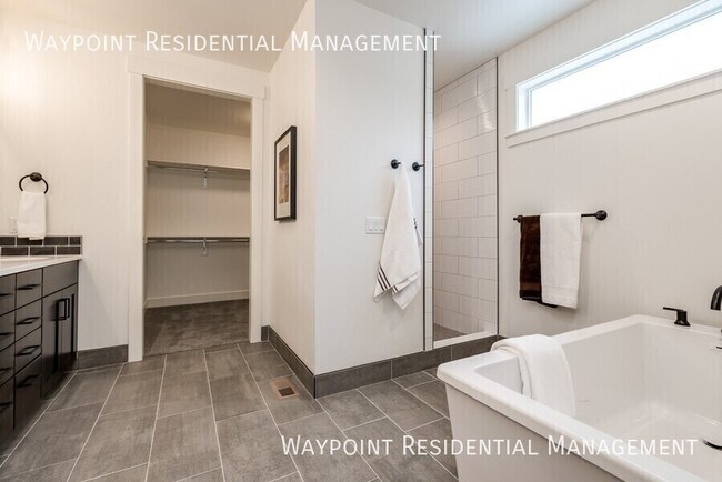 Building Photo - 3772 W Hidden Springs Dr