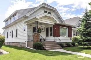 Building Photo - 2040 S 74th St