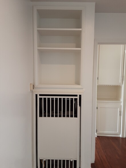Built in shelving - 10857 Jefferson Blvd