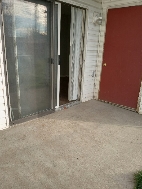 Building Photo - 346 Longley Dr
