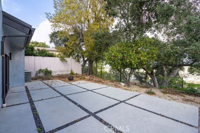 Building Photo - 288 St Albans Ave