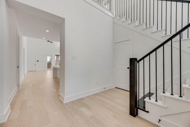 Building Photo - 1501 Pintail Pl