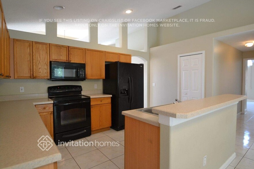 Building Photo - 2330 Lily Pad Ln