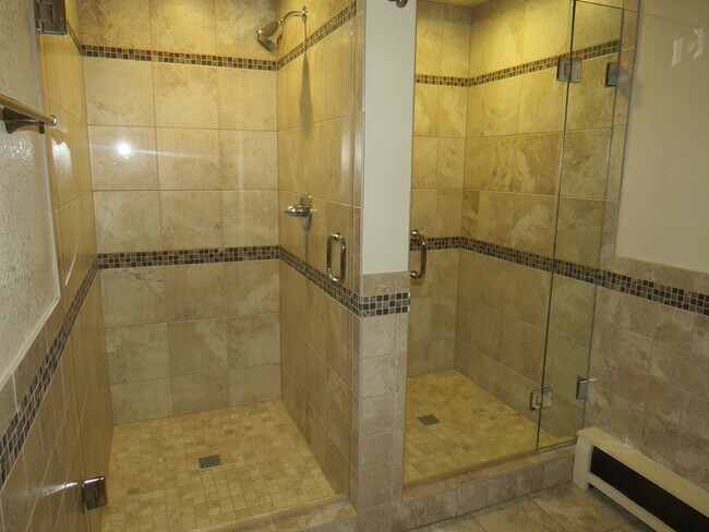 Building Photo - Charming Updated One Bedroom Apartment In North Boulder!