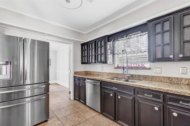 Building Photo - 19610 Forest Fern Dr