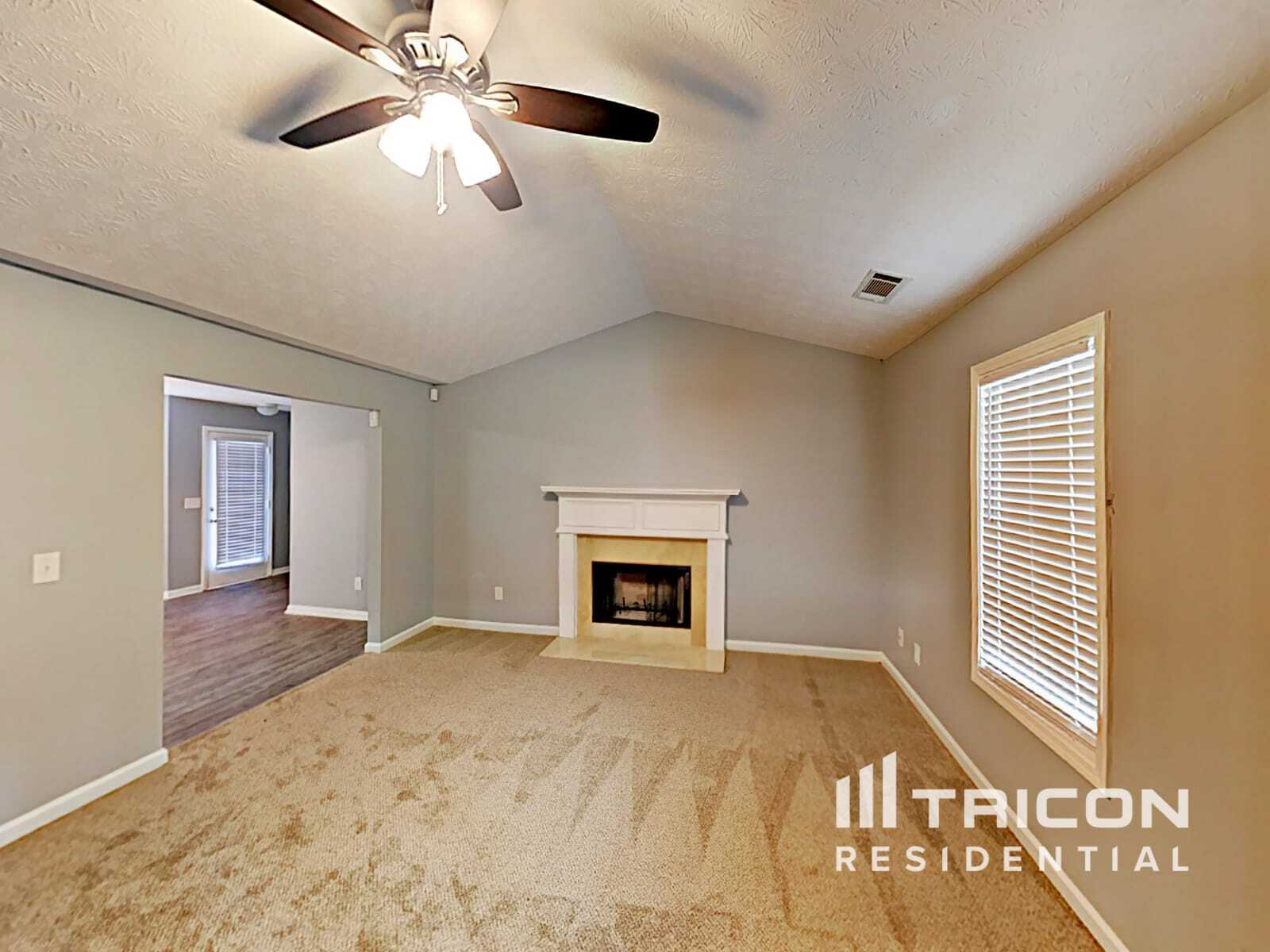 Building Photo - 140 Oak Meadows Dr