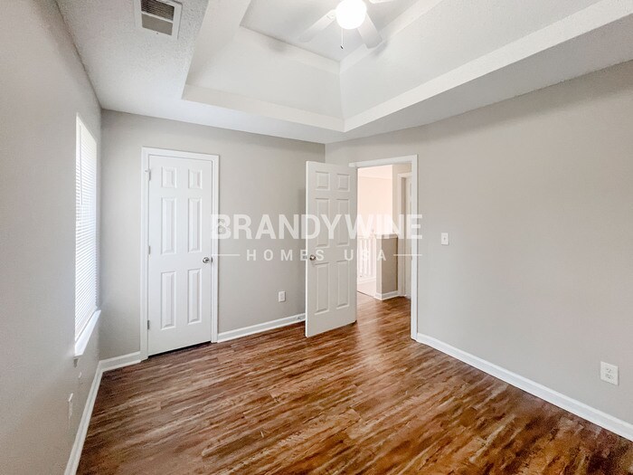 Building Photo - 6749 Pole Creek Dr