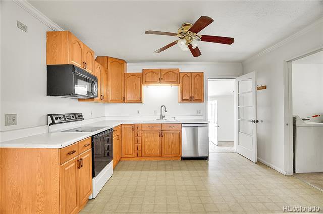 Building Photo - 6485 W 53rd Ave