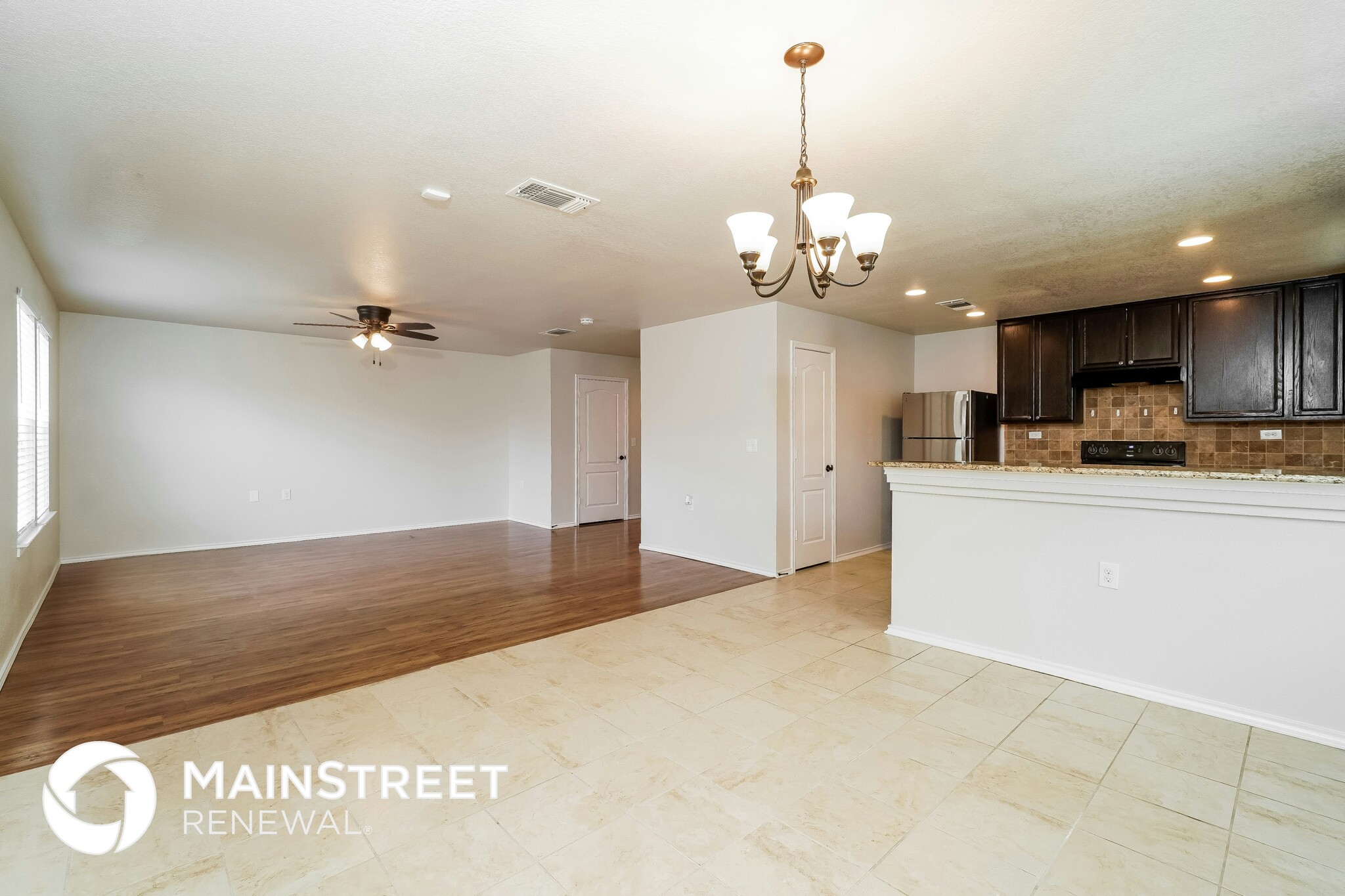 Building Photo - 7435 Bluebonnet Bay