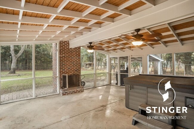 Building Photo - 150 Brickyard Point Rd S