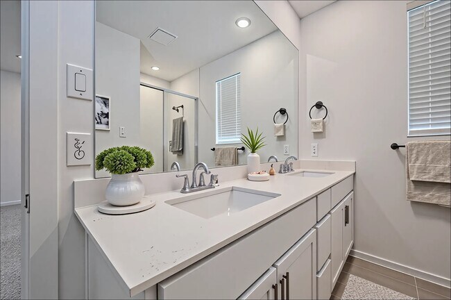 Building Photo - 6307 Serenity View Ln