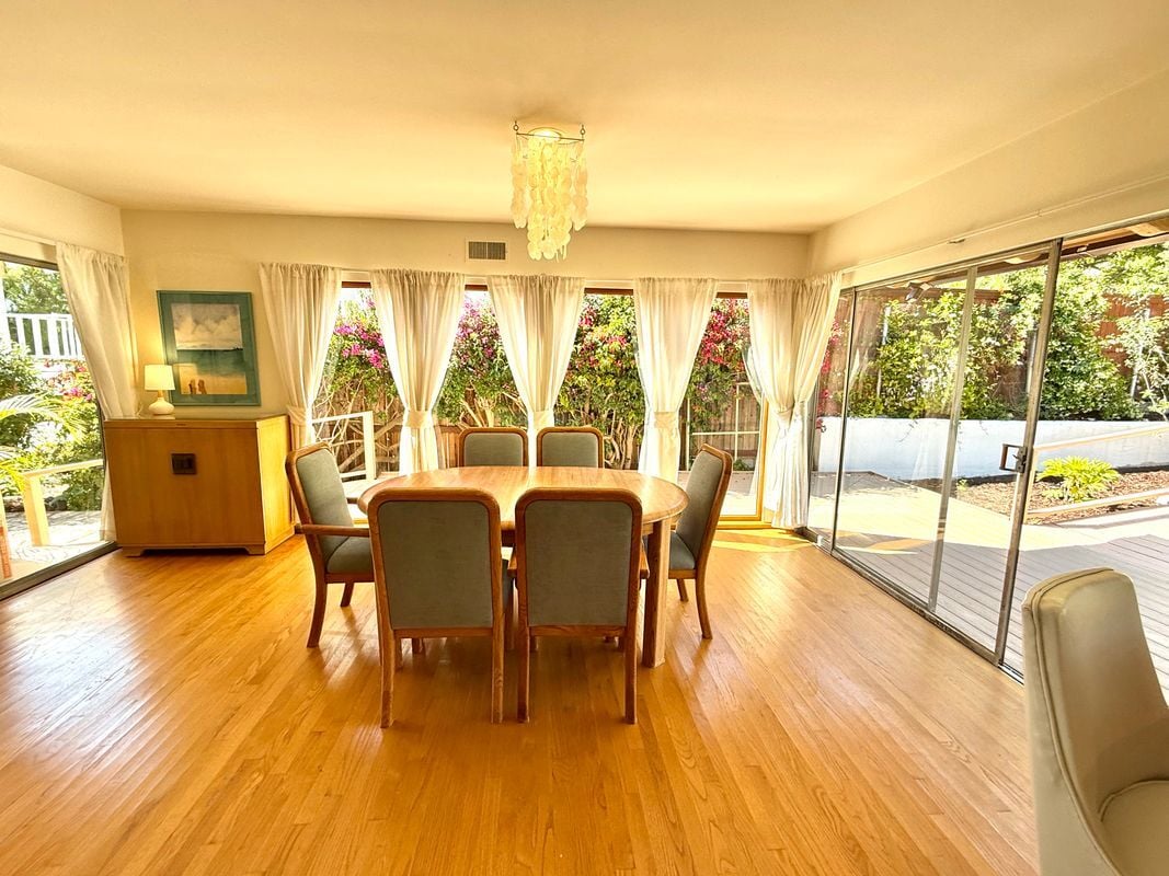 Building Photo - 2508 Vía Amador