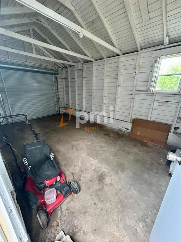 Building Photo - 1302 2nd St