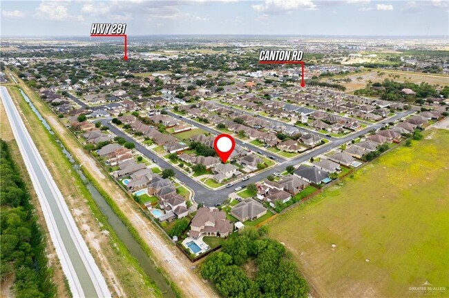 Building Photo - 1320 Manzano Ln