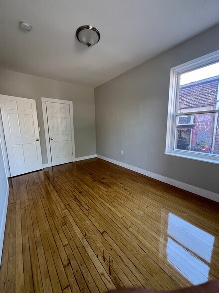 Building Photo - 14 Farrington Ave
