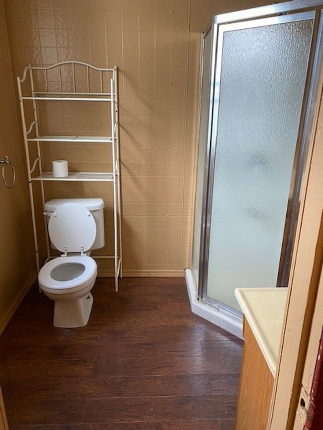 Building Photo - 3 BEDROOM HOUSE FOR RENT