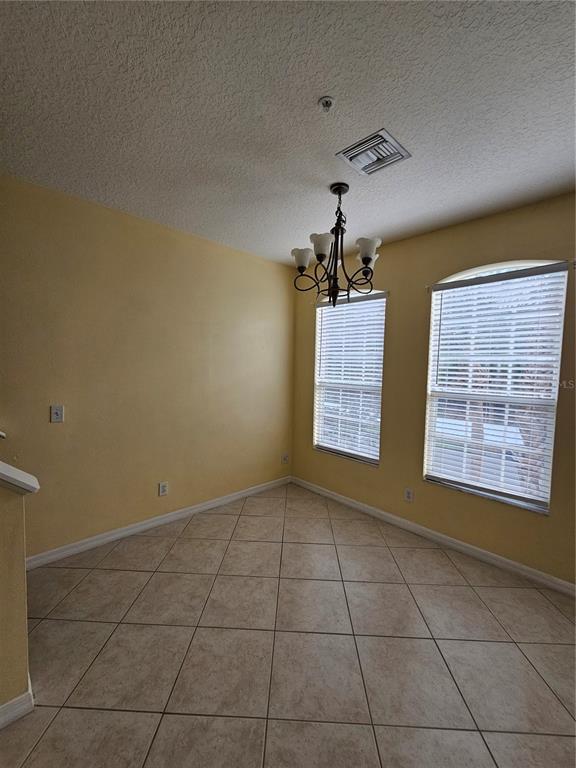 Building Photo - 2927 Pointeview Dr