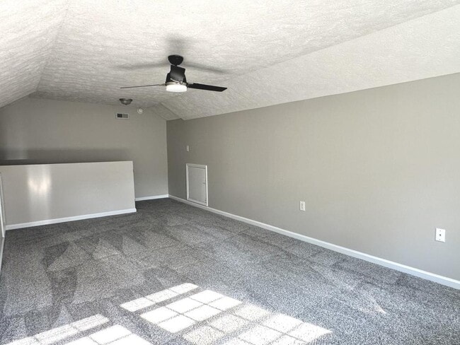 Building Photo - 124 Bayou Ct