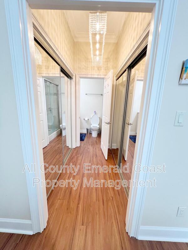 Building Photo - 420 Oak Harbour Ln