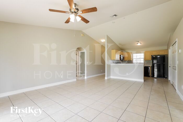 Building Photo - 2803 Owen Ave S