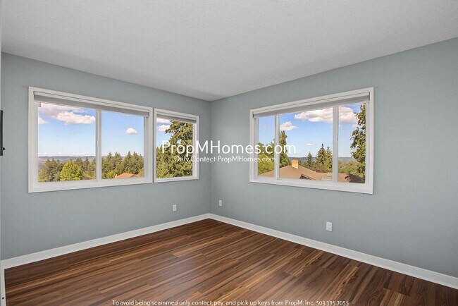 Building Photo - 8271 SW 184th Ave