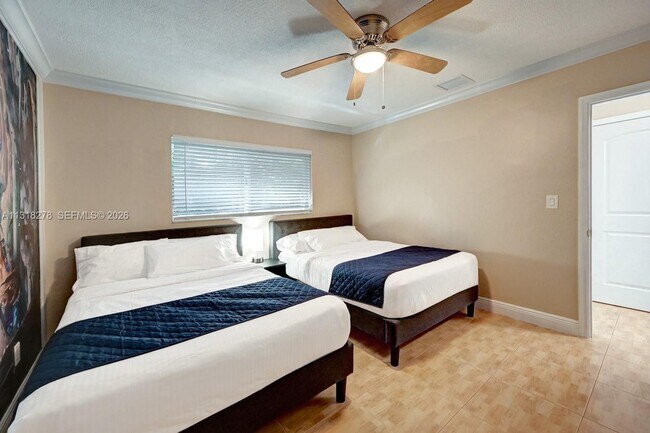 Building Photo - 825 Harrison St