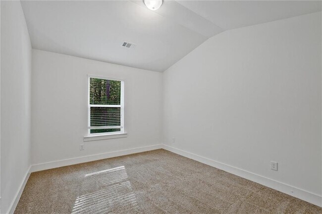 Building Photo - 2235 Mulsanne Dr