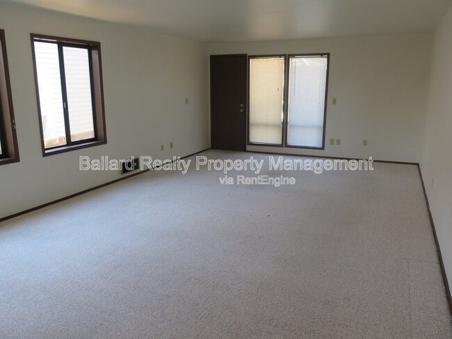 Building Photo - 1127 NW 63rd St