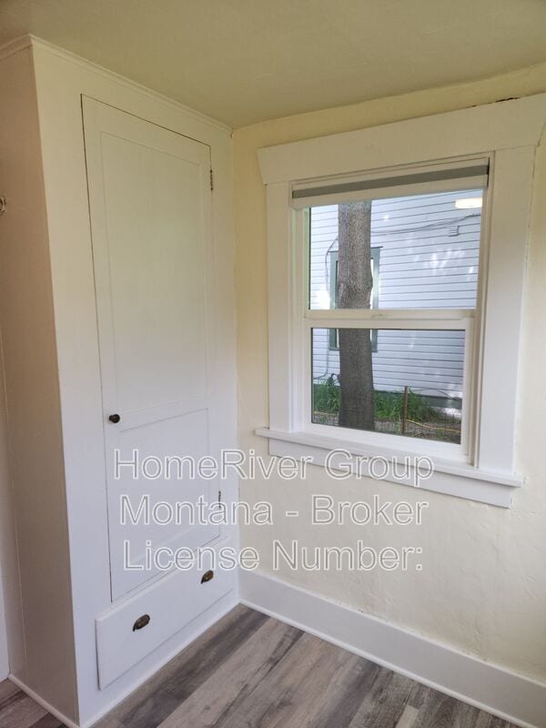 Building Photo - 334 W Alder St