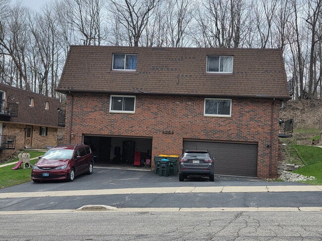 Building Photo - 524 Marshal Ct