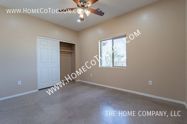 Building Photo - 5704 E Hermans Rd