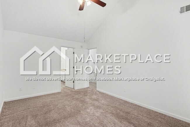 Building Photo - 325 Crestfield Cir