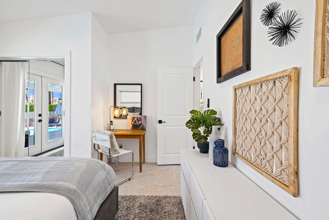 Building Photo - 38951 Bel Air Dr