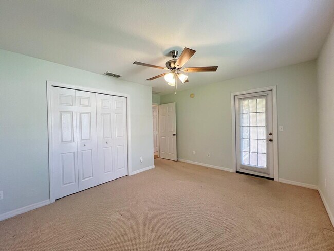 Building Photo - Beautiful 3 BD 2 BATH Home in Gated Community