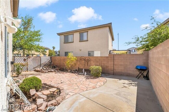 Building Photo - 64 Playa Del Coco Ct