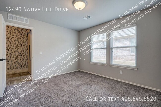 Building Photo - 12490 Native Hill Dr