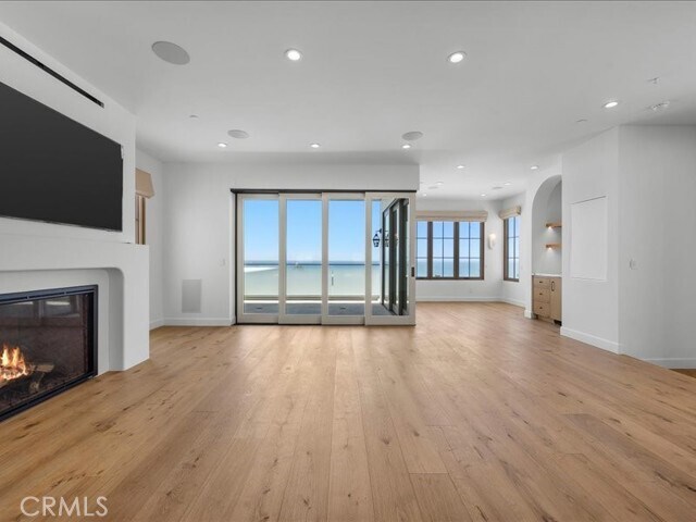 Building Photo - 505 Bayview Dr