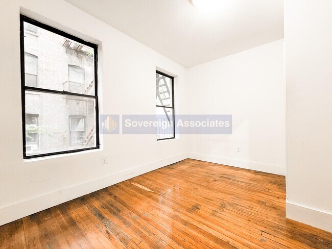 Building Photo - 529 W 151st St