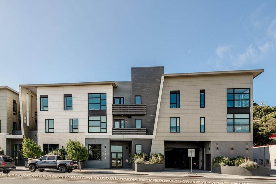 Building Photo - 600 El Camino Real