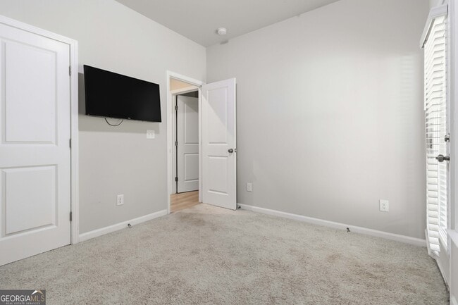 Building Photo - 6504 Brooklake Ct SE