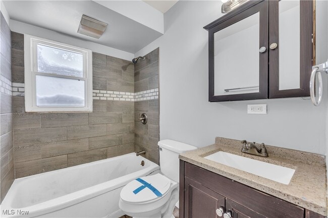 Building Photo - 15304 Benhoff Dr