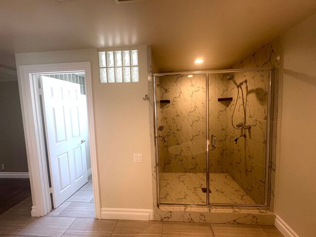 Building Photo - Resort Living in Mission Viejo! Beautiful,...