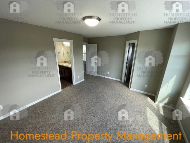 Building Photo - 1410-1412 Marigold Dr