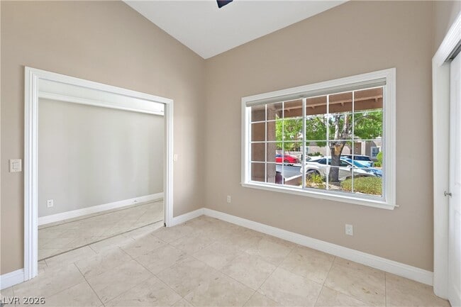 Building Photo - 9001 Crimson Clover Way