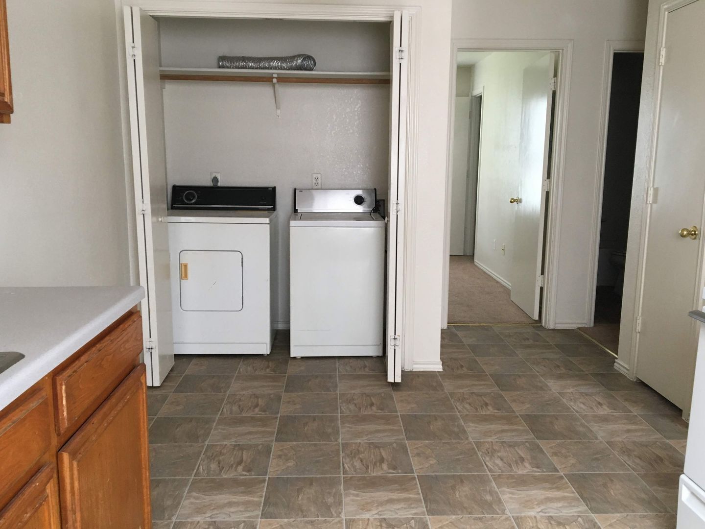 Building Photo - 1505 Benttree Dr