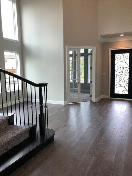 Building Photo - 6691 Titus Ln