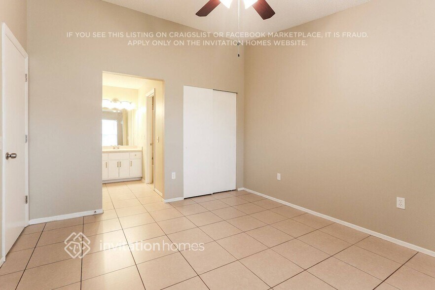 Building Photo - 3834 S Chamberlain Blvd