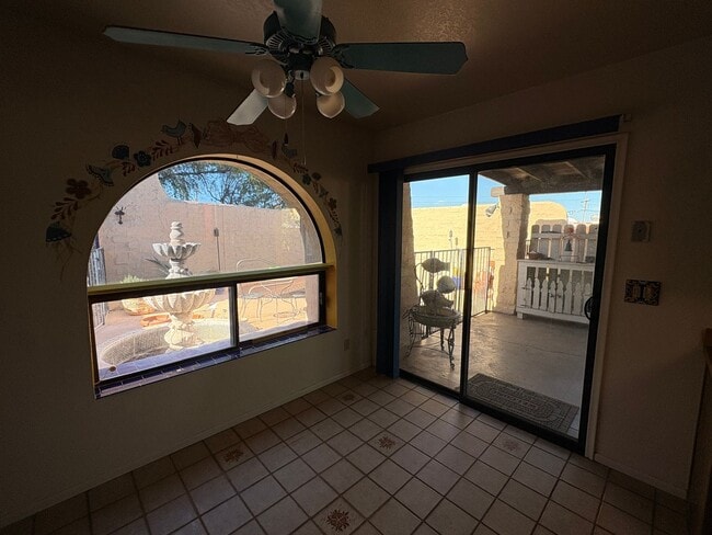 Building Photo - 3 Bed 2 Bath Historic Southern Home